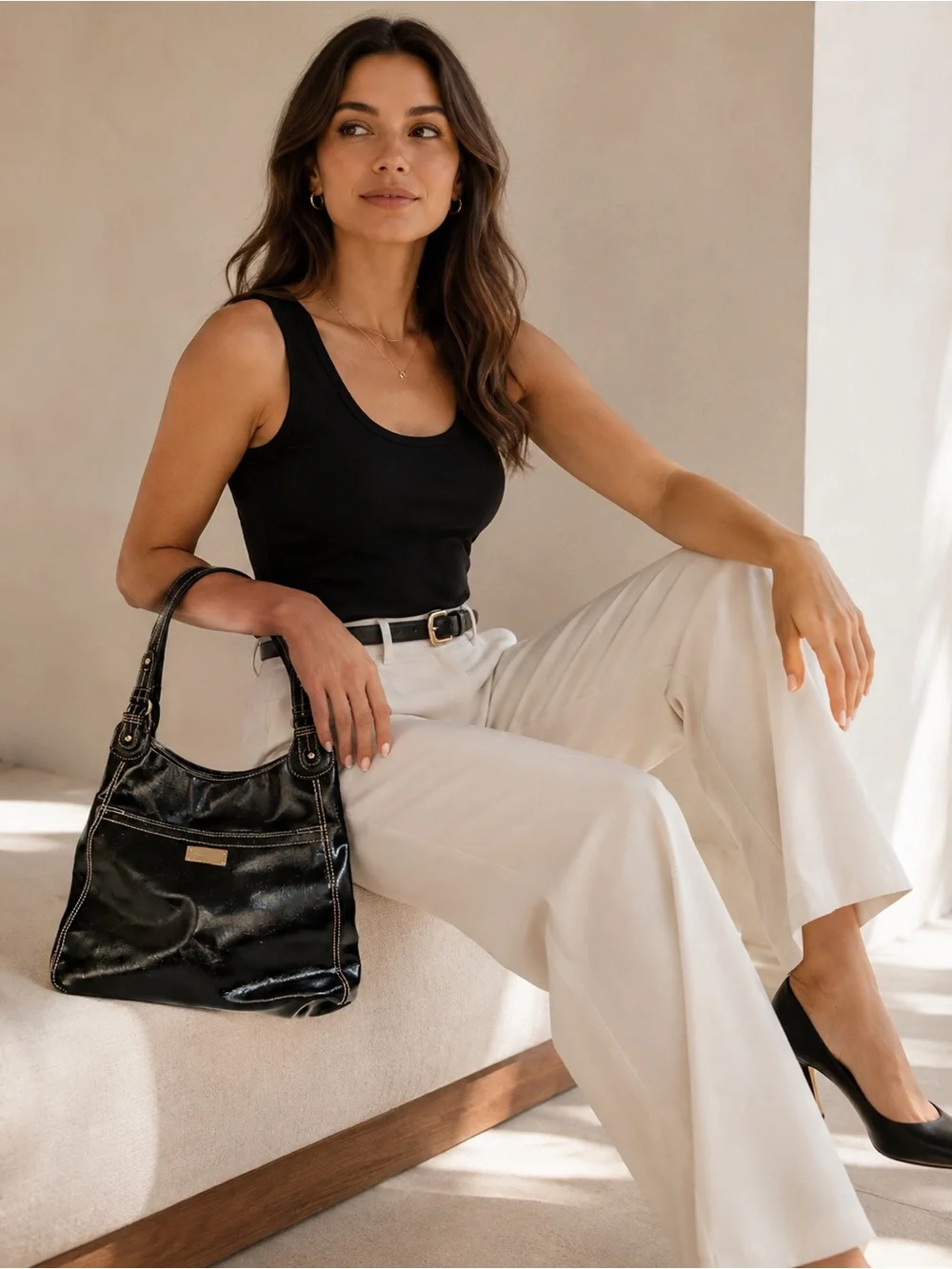 Niñee & Co. shoulder or handbag by Nine West. Black, used, in perfect condition.
